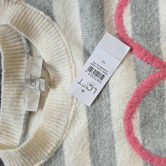 Loft striped Cream Grey Love Heart Soft sweater size M - Picture 3 of 12